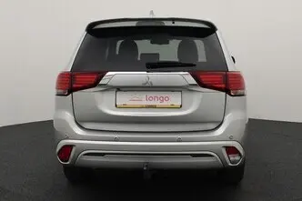 Mitsubishi Outlander, 2.4, 99 kW, pistikhübriid, automaat, nelikvedu