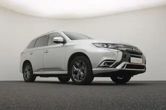 Mitsubishi Outlander, 2.4, 99 kW, pistikhübriid, automaat, nelikvedu