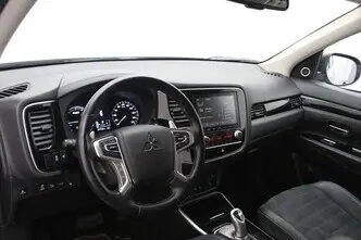Mitsubishi Outlander, 2.4, 99 kW, pistikhübriid, automaat, nelikvedu
