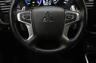 Mitsubishi Outlander, 2.4, 99 kW, pistikhübriid, automaat, nelikvedu