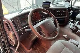 Volvo FM 370 6x2*4, 278 kW, diesel, automatic