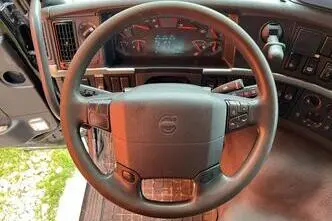 Volvo FM 370 6x2*4, 278 kW, diesel, automatic