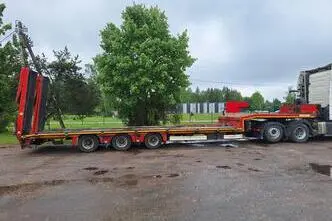 Kässbohrer 3-axel Lowbed + RAMPS
