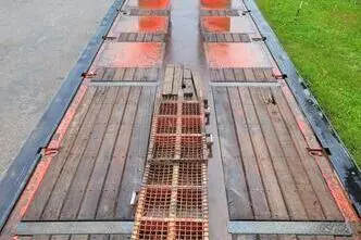 Kässbohrer 3-axel Lowbed + RAMPS