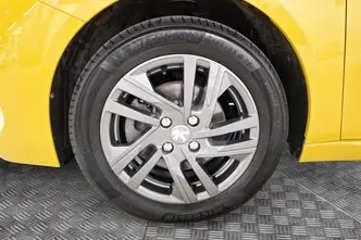 Peugeot 208, 1.2, 74 kW, bensiin, automaat, esivedu