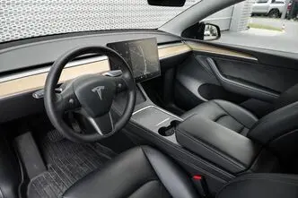 Tesla Model Y, 378 kW, elekter, automaat, nelikvedu