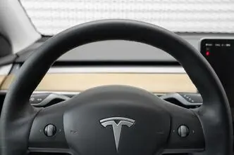 Tesla Model Y, 378 kW, elekter, automaat, nelikvedu