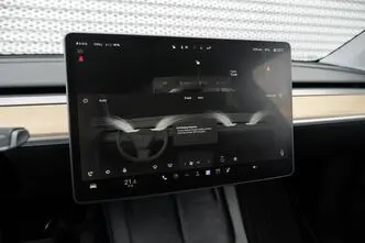 Tesla Model Y, 378 kW, elekter, automaat, nelikvedu