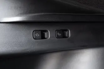 Tesla Model Y, 378 kW, elekter, automaat, nelikvedu
