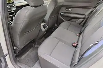 Dacia Duster, 1.6, 69 kW, hybrid, automatic, front-wheel drive