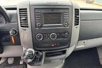 Volkswagen Crafter, 2.0, 100 kW, diesel, manual, rear-wheel drive