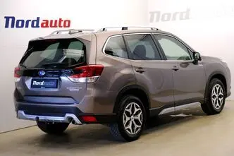 Subaru Forester, автомат, полный привод