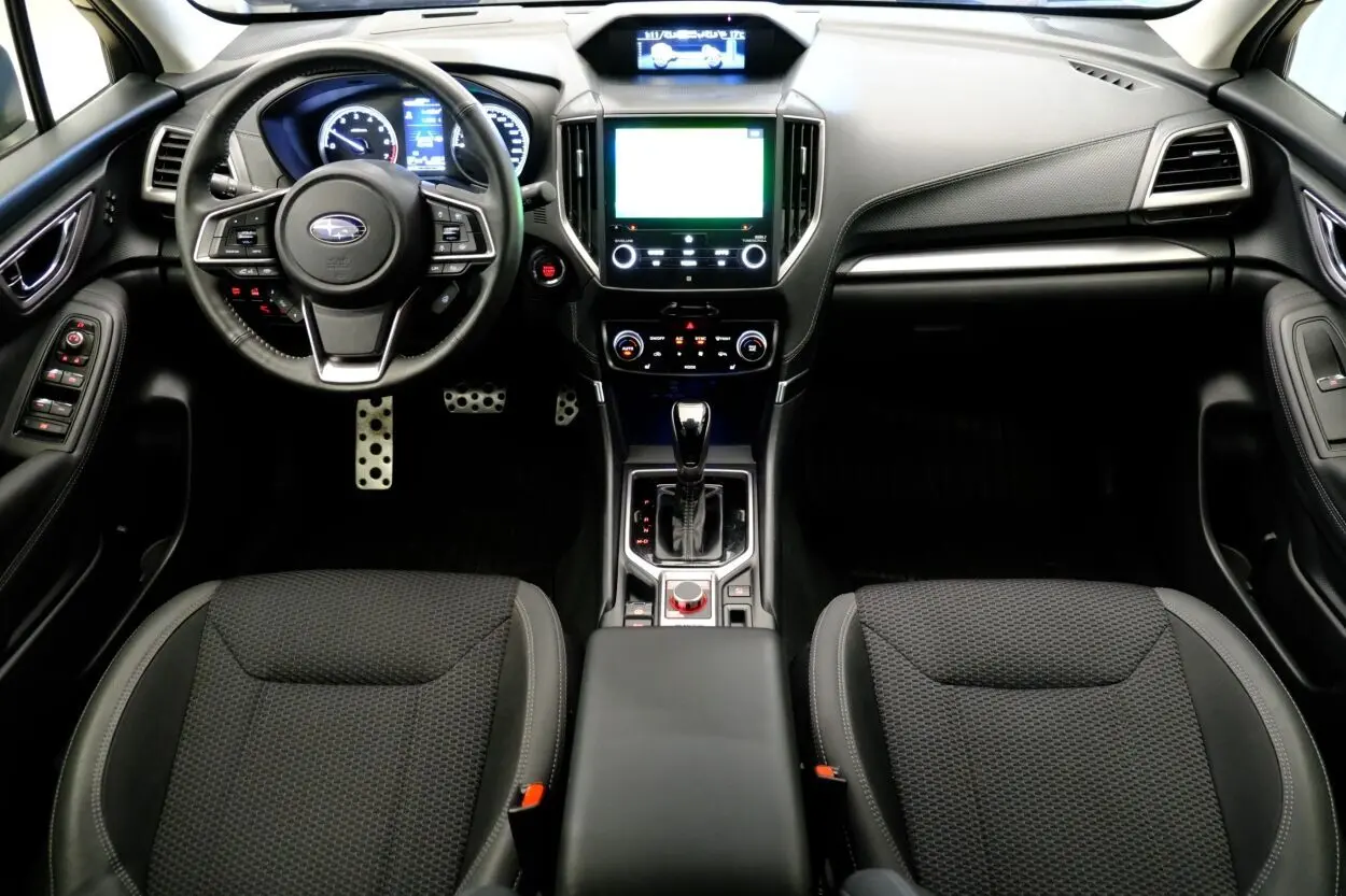 Subaru Forester, автомат, полный привод