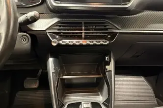 Peugeot 208, 1.2, 74 kW, bensiin, automaat, esivedu