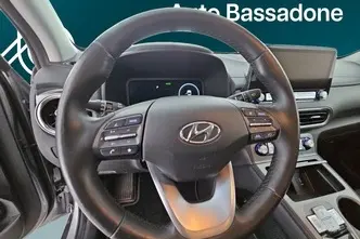 Hyundai Kona, 100 kW, electric, automatic, front-wheel drive