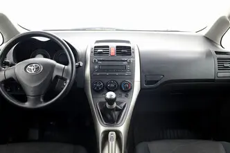 Toyota Auris, 1.4, 89 kW, diesel, manual, front-wheel drive