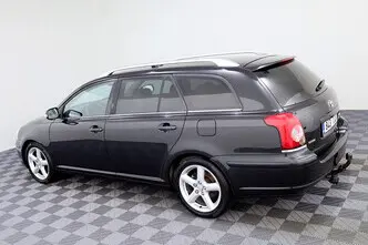 Toyota Avensis, 2.2, 149 kW, diesel, manual, front-wheel drive