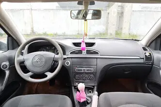 Renault Laguna, 1.6, 111 kW, bensiin, manuaal, esivedu