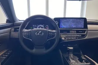 Lexus ES 300, 2.5, 131 kW, гибрид, автомат, передний привод