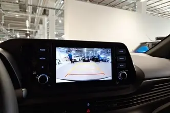 Hyundai Bayon, 1.0, 88 kW, гибрид, автомат, передний привод