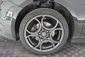 Alfa Romeo Giulietta, 1.4, 110 kW, bensiin, manuaal, esivedu