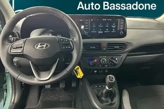 Hyundai i10, 1.0, 46 kW, petrol, manual, front-wheel drive