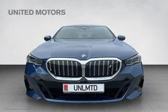 BMW i5, 290 kW, electric, automatic, four-wheel drive