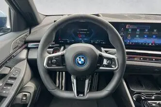 BMW i5, 290 kW, electric, automatic, four-wheel drive