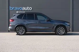 BMW X5, 3.0, 210 kW, hybrid, automatic, four-wheel drive