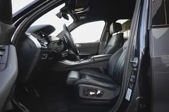 BMW X5, 3.0, 210 kW, hybrid, automatic, four-wheel drive