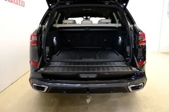 BMW X5, 3.0, 210 kW, hybrid, automatic, four-wheel drive