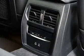 BMW 320, 2.0, 140 kW, bensiin, automaat