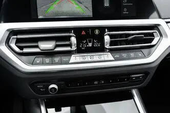 BMW 320, 2.0, 140 kW, bensiin, automaat