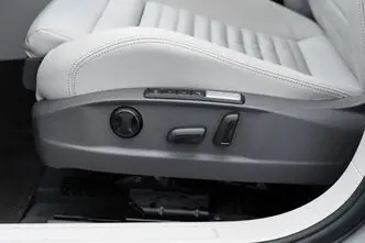 Volkswagen Passat, 1.4, 160 kW, bensiin, automaat, esivedu