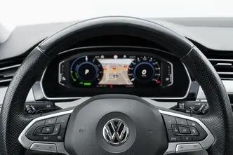 Volkswagen Passat, 1.4, 160 kW, bensiin, automaat, esivedu