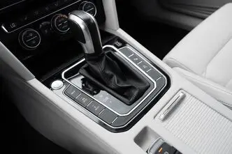 Volkswagen Passat, 1.4, 160 kW, bensiin, automaat, esivedu