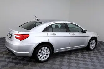 Chrysler 200, 2.4, 169 kW, bensiin, automaat, esivedu