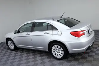 Chrysler 200, 2.4, 169 kW, bensiin, automaat, esivedu
