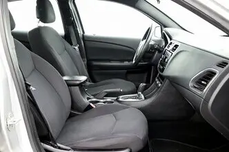 Chrysler 200, 2.4, 169 kW, bensiin, automaat, esivedu