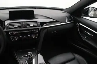 BMW 320, 2.0, 135 kW, bensiin, automaat, tagavedu