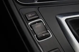 BMW 320, 2.0, 135 kW, bensiin, automaat, tagavedu