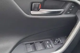 Toyota RAV4, 2.5, 131 kW, гибрид, автомат, передний привод