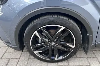 Toyota C-HR, 1.8, 72 kW, hübriid, automaat, esivedu