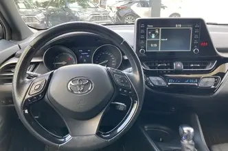Toyota C-HR, 1.8, 72 kW, hybrid, automatic, front-wheel drive
