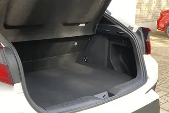 Toyota C-HR, 1.8, 72 kW, hybrid, automatic, front-wheel drive