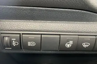 Toyota Corolla, 1.8, 72 kW, hybrid, automatic, front-wheel drive