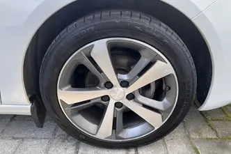 Peugeot 308, 1.2, 81 kW, bensiin, manuaal, esivedu