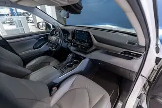 Toyota Highlander, 2.5, 140 kW, hybrid, automatic, four-wheel drive