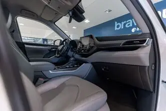 Toyota Highlander, 2.5, 140 kW, hybrid, automatic, four-wheel drive
