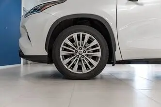 Toyota Highlander, 2.5, 140 kW, hybrid, automatic, four-wheel drive